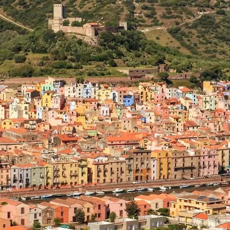 Sole Azzurro 3* Bosa